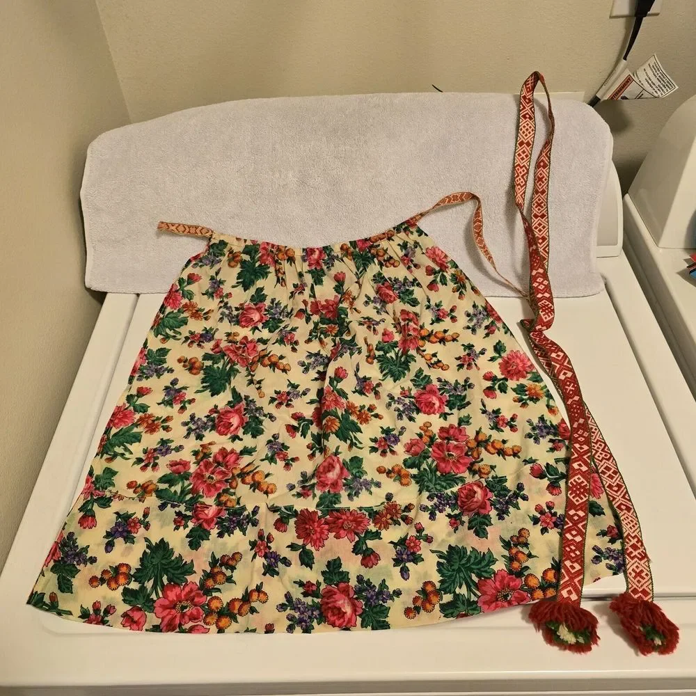 Vintage 1940s Swedish Floral Handmade Half Apron Lightweight Cotton‎ READ